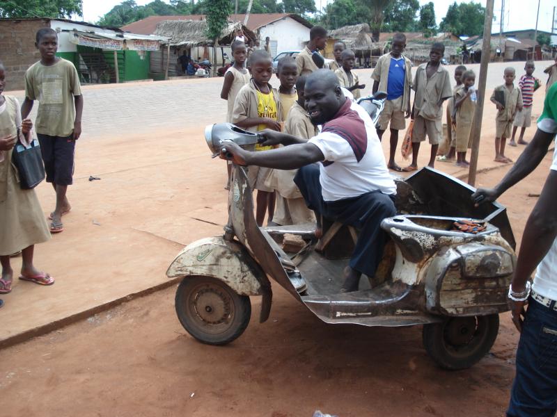 Het zwarte goud van gehandicapten in Benin