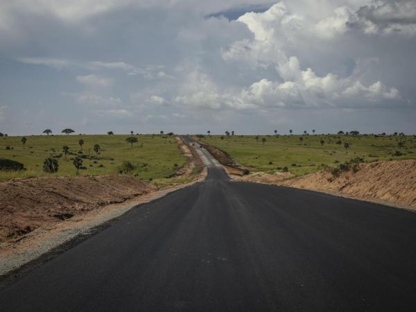  Een neokoloniale oliepijpleiding door Oeganda en Tanzania
