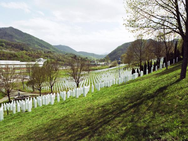De vergeten weduwen van Srebrenica