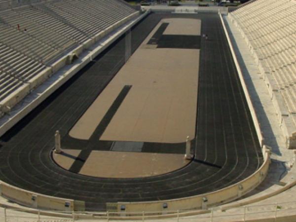 Van Lausanne over Olympia naar Athene, verhalen vanuit de olympische buik